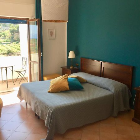 Pineta Mare Apartment Тропеа Екстериор снимка