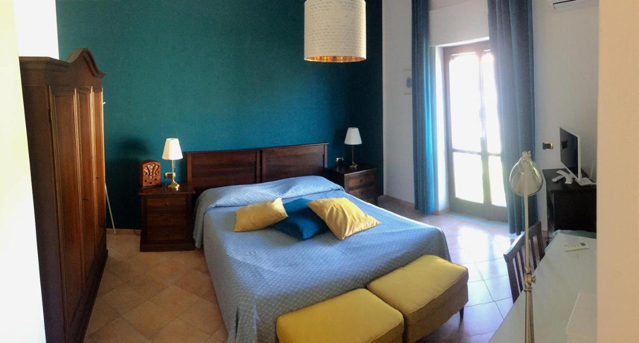 Pineta Mare Apartment Тропеа Екстериор снимка